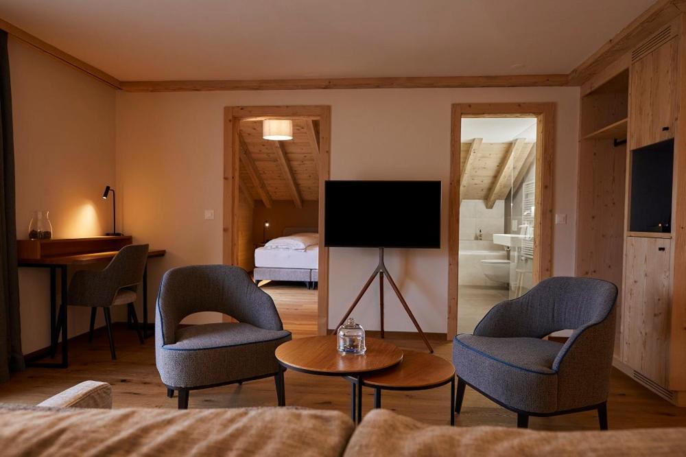 Hotel Alpenland グスタード エクステリア 写真